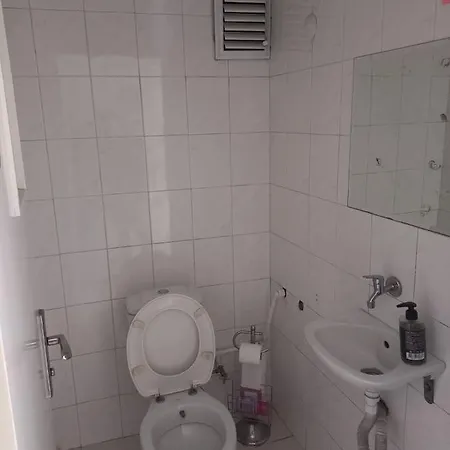 Δωμάτια σε οικογενειακή κατοικία Hagi Yorgi Deluxe Kozyatagi, Luxury Homestay