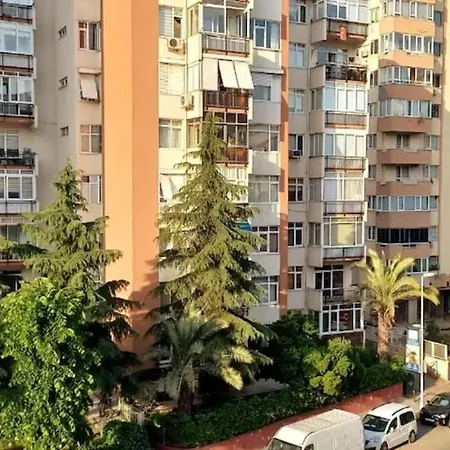 Δωμάτια σε οικογενειακή κατοικία Hagi Yorgi Deluxe Kozyatagi, Luxury Homestay *